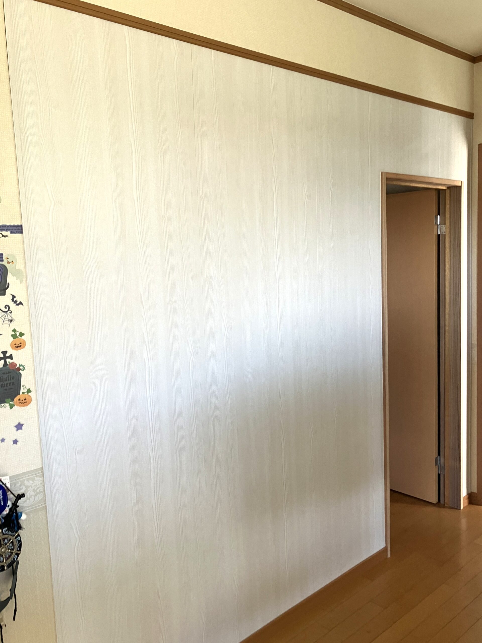 リビング間仕切壁の新設